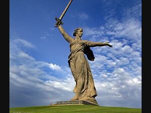 200 суток продолжалась легендарная Сталинградская битва…