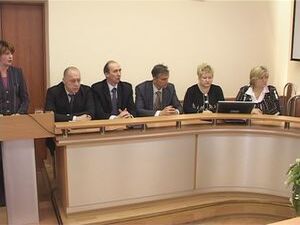 На очередном оперативном совещании администрации власти…