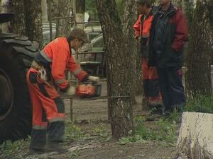 Очередной двор в центре города приобретает уютный облик…
