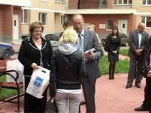 На днях глава района вручал ключи от квартир в…