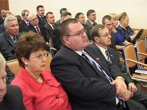 Оперативное совещание сегодня проводил первый…