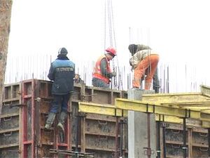 Вот уже целый месяц жители по улице Десантная плохо спят…