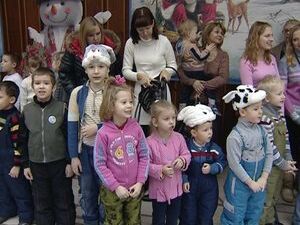 Начались долгожданные новогодние представления,о том…