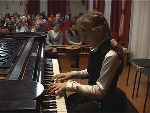 50-летнему юбилею музыкальной школы, событию значимому…