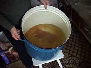 Осенью на крыше дома 17 по улице Коминтерна положили…