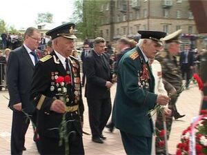 После торжественного шествия по улице Десантная…