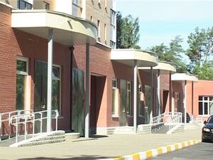 Программа по переселению  жителей из ветхих домов в…