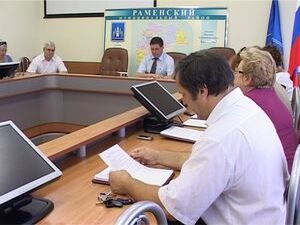 Премию имени Виктора Анатольевича Мельникова учредили…