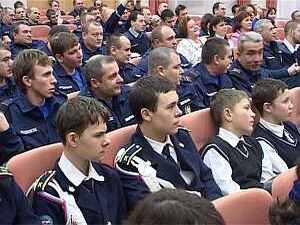 В зале собрались люди, которые каждый день рискуя своей…