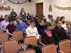 Вот уже 12 лет подряд глава района поздравляет родителей…