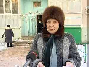 Жители дома на Первомайской в посёлке Дружба уже устали…