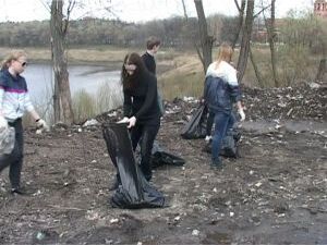 Так уж сложилось, что за чистоту берегов Борисоглебского…