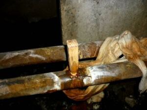 Жители дома по улице Коммунистическая 18 страдают от…