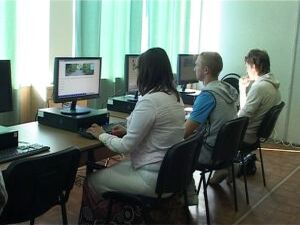 С каждый годом на дорогах становится всё больше…