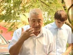 Руководители коммунальных служб каждую неделю…