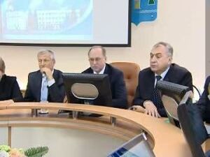 Сегодня на оперативном совещании обсуждались вопросы…