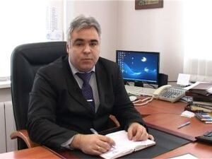 Уважаемые телезрители, прослушайте обращение начальника…