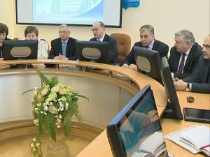 На еженедельном оперативном совещании обсуждались…