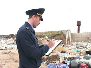 Мусор появляющийся из под снега и локальные…