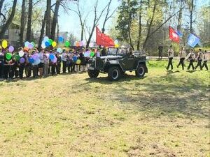 На торжественном митинге собрались жители и ветераны…