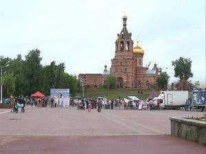 Впереди день защиты детей. В области поддержка семей…