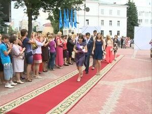 Медалистов 2013 года чествовали по особенному. В КДЦ…