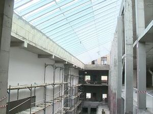 В средней школе № 21 проходят ремонтные работы. Уже…