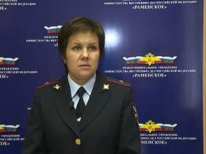 Сотрудники полиции во время проведения оперативно…