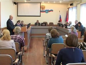 Сегодня прошли депутатские слушания, говорили об…
