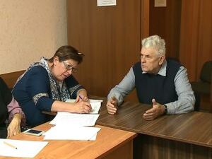 Докучают соседи, протекают межпанельные швы, не работает…