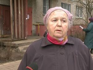 К нам в студию позвонили жители дома № 20 по улице…
