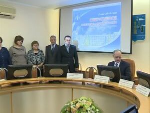 Сегодня на аппаратной  главы района, в основном говорили…