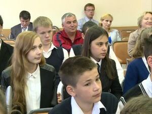 16 мая по случаю победы школьников Ново-Харитоновской…
