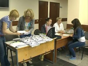 Сначала июля в комитете по образованию началась выдача…