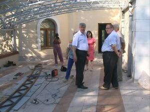 Вчера временно исполняющий обязанности руководителя…