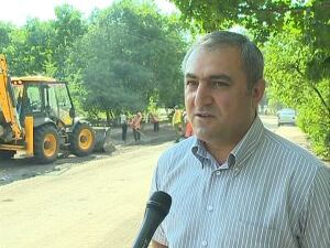 По городу ведутся ремонтные работы асфальтового покрытия…