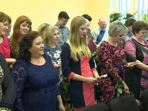 Обои, церковные книги и азбуки для детей. С выпуска этих…