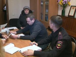 С различными вопросами обращаются жители к городским…