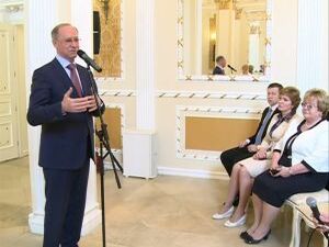 Являясь основой общества, семья остается хранительницей…