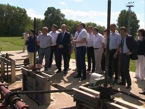 Одна из форм работы депутатского корпуса – выездные…
