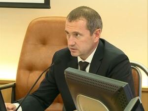 Сегодня, как и всегда по понедельникам, в здании…