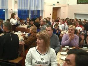 Людей отличают друг от друга мировоззрение, цвет кожи и…