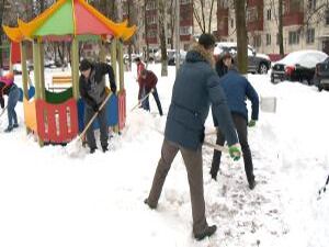 Ночной снегопад преподнес очередной сюрприз коммунальным…