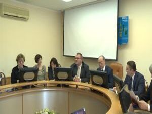 Один из вопросов, обсуждаемых на заседании Администрации…