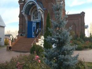 Два года Вадим Никонов и Ирина Шабанова собирали…