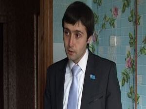 К городскому депутату Александру Веденину обратился…