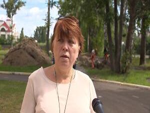 Современная спортивная площадка с безопасным и надежным…