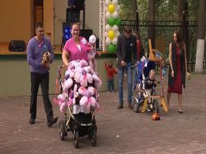 Парад детских колясок «Ладья счастья» прошел в Раменском…