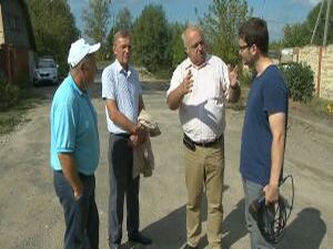 В деревне Юрово на одну дорогу стало больше. Дачники…