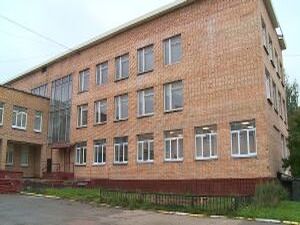 Работы по установке металло-черепичной кровли на здании…